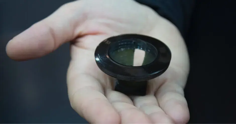 Chuck Hull registra su patente de un equipo de estereolitografía (SLA)