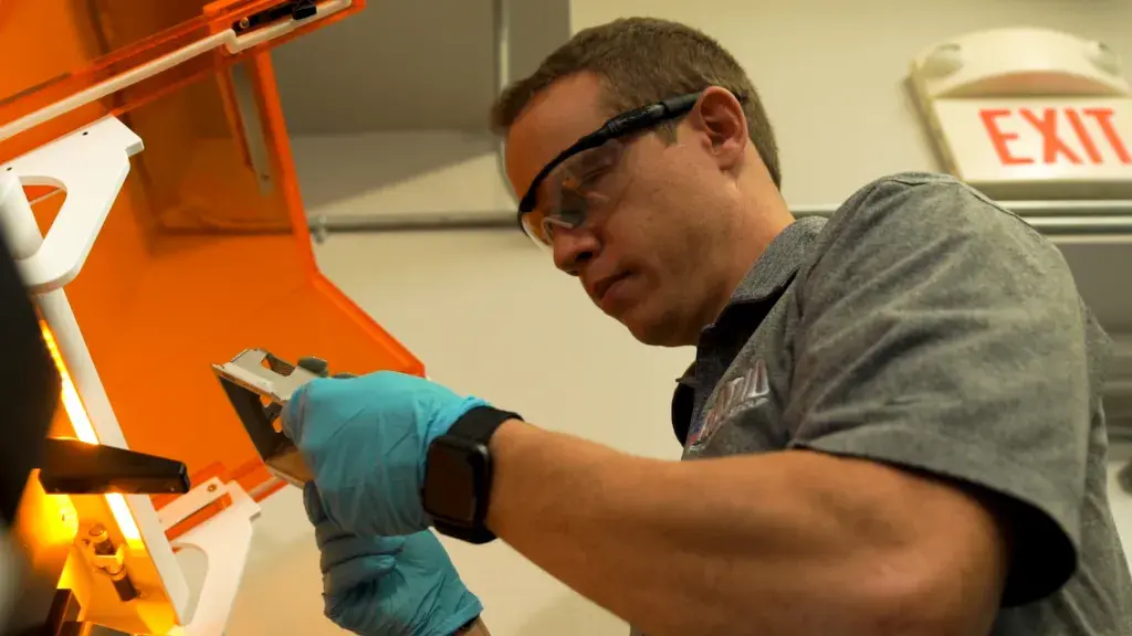 Extracción de las piezas impresas en 3D del sistema Figure 4