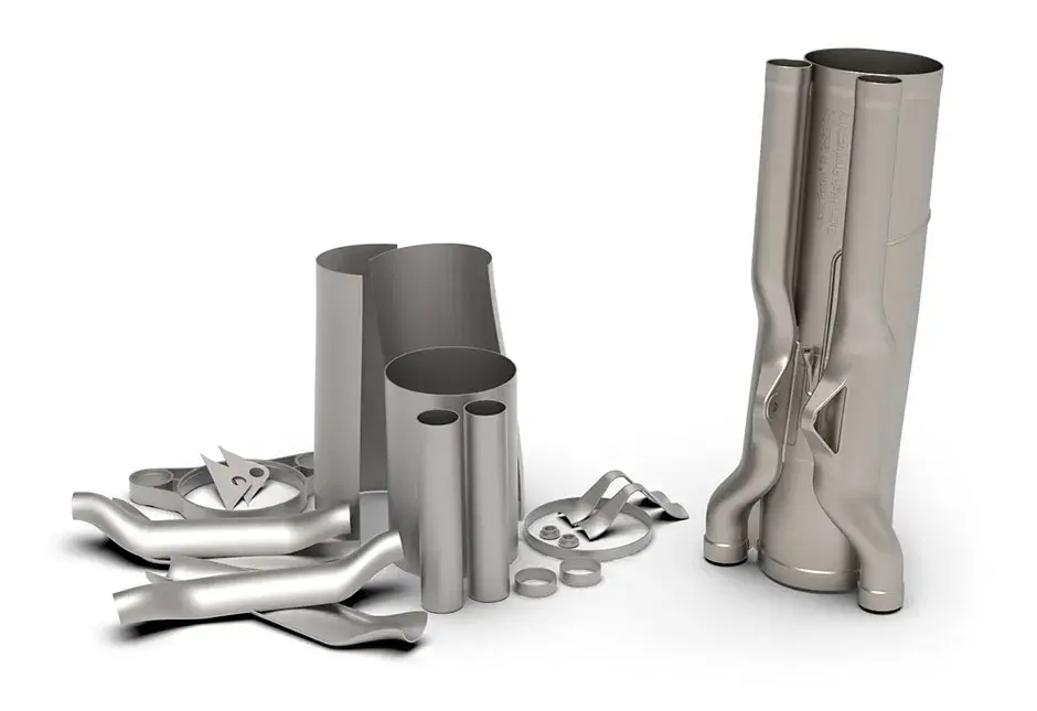 un escape de metal de Fórmula 1 impreso en 3d en impresora DMP 350.