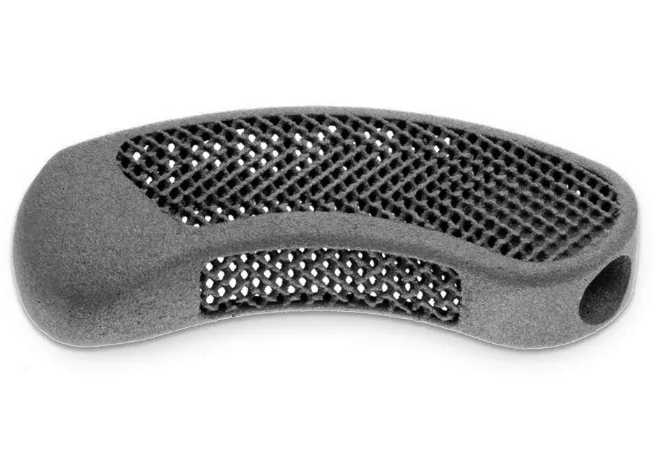 Dispositivo de fusión intercorporal para mejorar la oseointegración fabricado en material LaserForm Ti Gr5 (A).