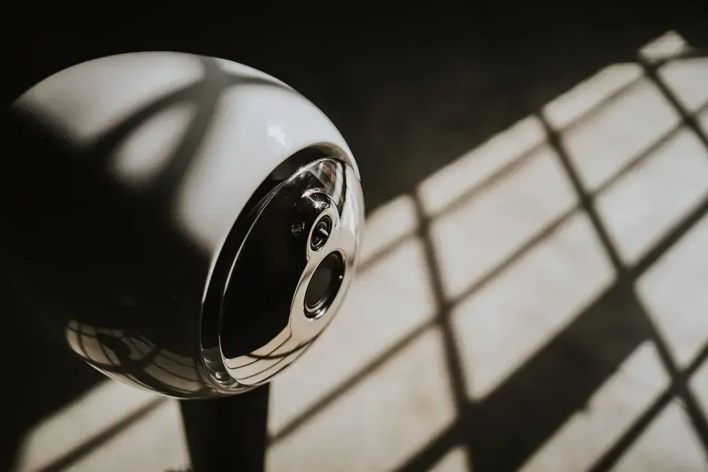 Detalle de un altavoz HYLIXA fabricado con SLS