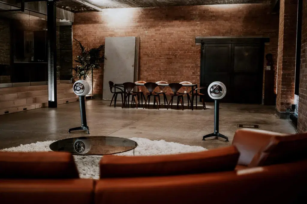 Altavoces HYLIXA de Node Audio