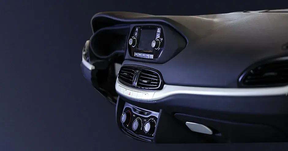 una consola impresa en 3D en un automóvil