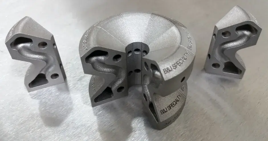 Pieza de metal impresa en 3D con líneas de enfriamiento de conformación de B&J Specialty