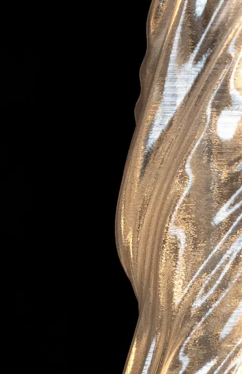 Lámpara diseñada por Slicelab e impresa en 3D con pellets PETG en la impresora EXT 1270 Titan Pellet.